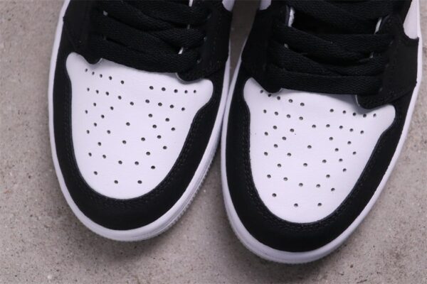 Air Jordan 1 Retro High OG Stage Haze - Image 4