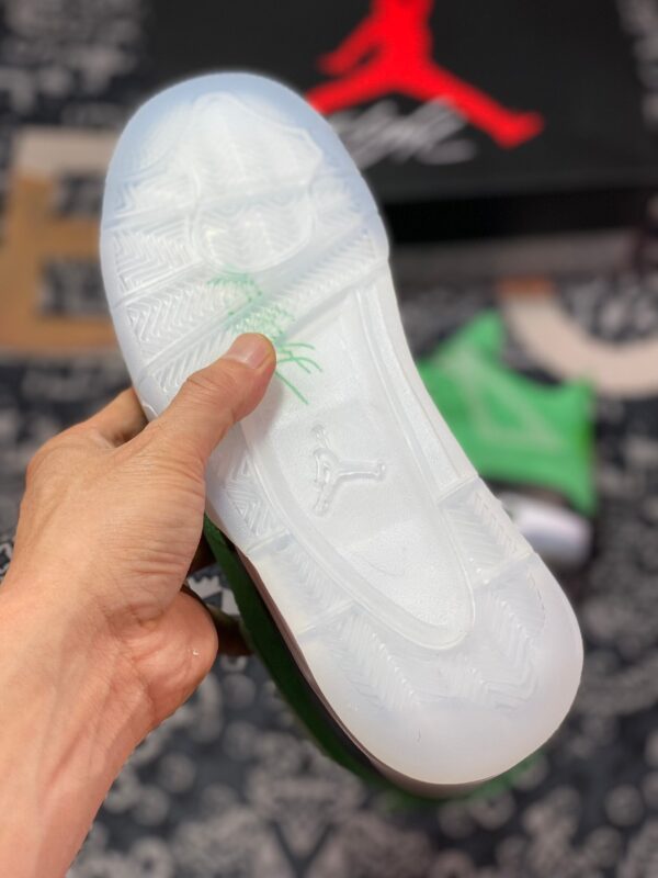 Jordan 4 Retro Wahlburgers - Image 8