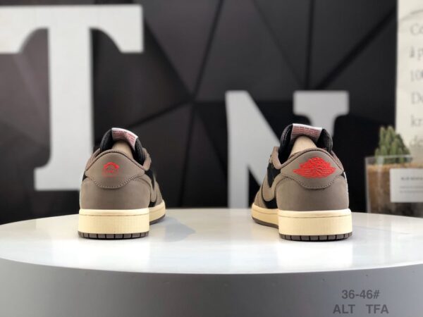 Travis Scott x Air Jordan 1 Low 'Mocha' CQ4277-001 - Image 8