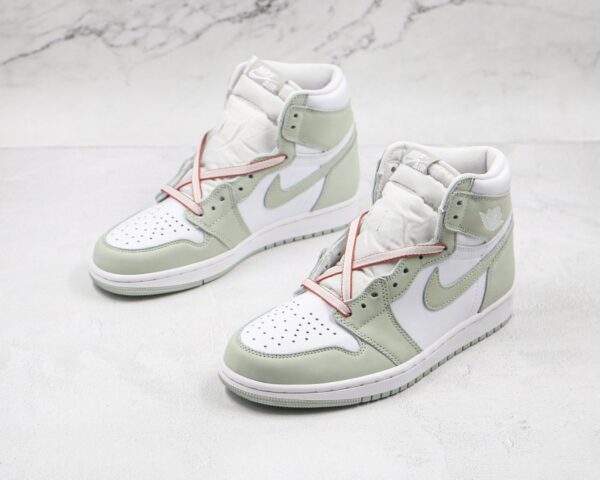 Wmns Air Jordan 1 Retro High OG 'Seafoam' CD0461-002 - Image 7