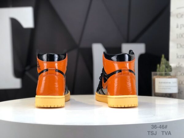 Air Jordan 1 Retro High OG Shattered Backboard 3.0 - Image 4