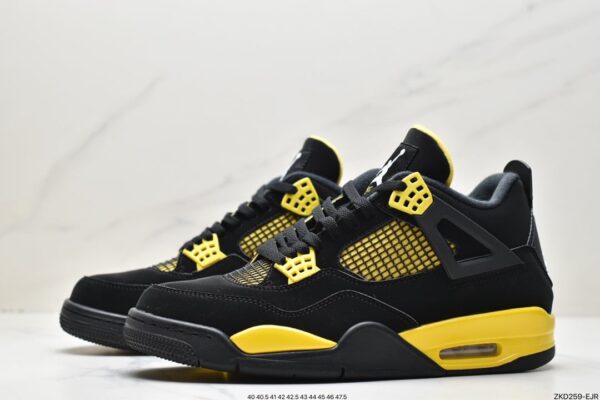 Jordan 4 Retro Thunder (2023) - Image 4